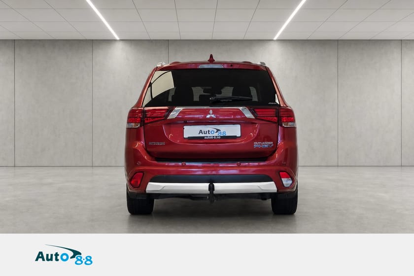 Bilde 5 av Mitsubishi Outlander PHEV | Instyle+ | Hengerfeste | Skinn | Adaptiv cruise