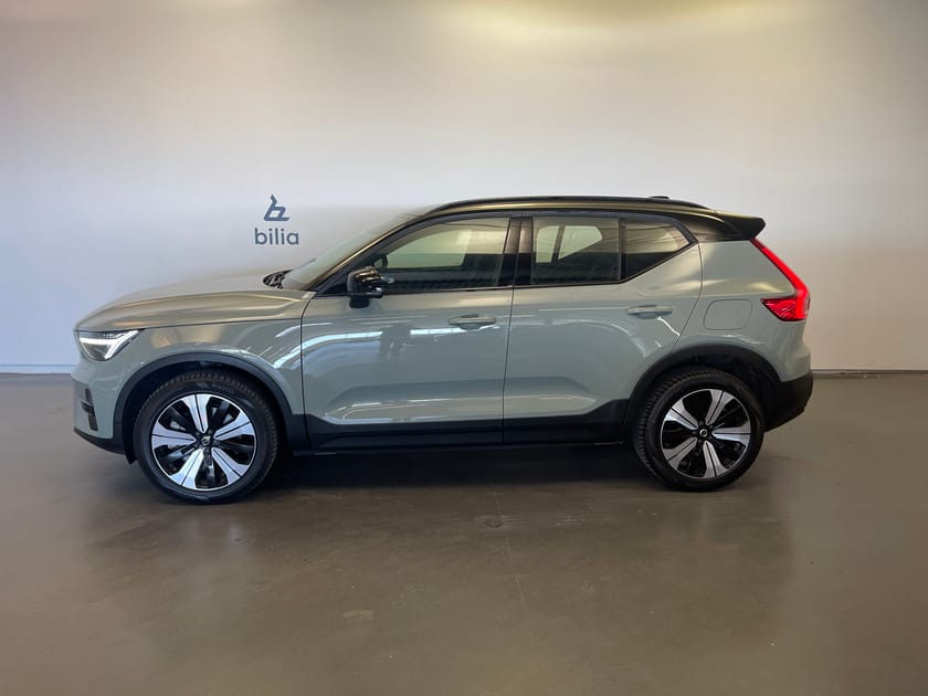 Bild 2 av Volvo XC40 Recharge Plus/ Navigation/ Bakkamera/ Dragkrok/ Värmepump/ 10.000kr Tillbehör/