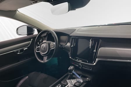 Volvo V90 D4 AWD Momentum Advanced Edition