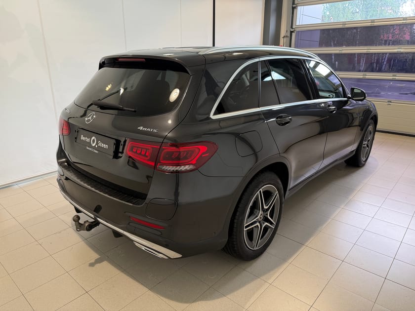 Bilde 3 av Mercedes-Benz GLC 300 e 4MATIC / AMG LINE / AIRMATIC / HENGERFESTE