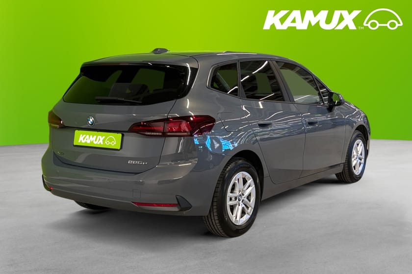 Bild 4 av BMW 225e xDrive Active Tourer Moms Kamera Navi Drag 245hk