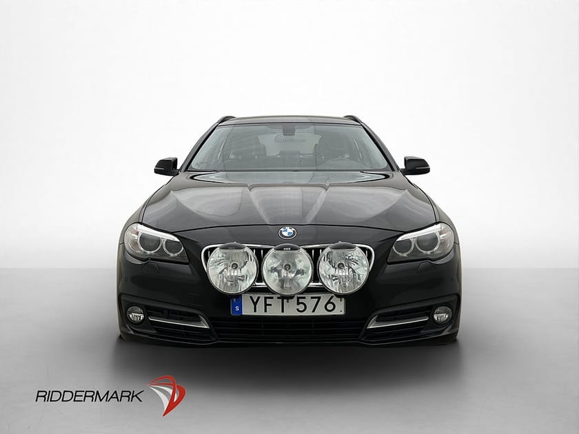 Bild 2 av BMW 520d Touring 520 190hk Skinn Drag Extraljus Bluetooth