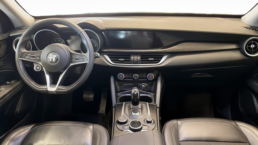 Bild 4 av Alfa Romeo Stelvio Super GME 2.0 200HK AT8 AWD