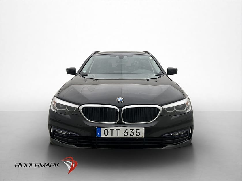 Bild 2 av BMW 520d Touring Sport line Dragkrok Kamera Navi Halvskinn