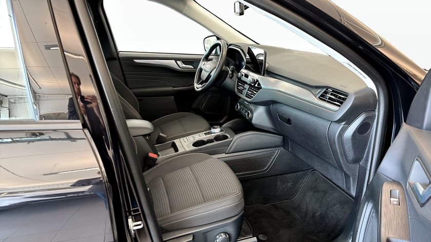Bild 3 av Ford Kuga Plug-In Hybrid 2023 TITANIUM / Privatleasing 3995kr
