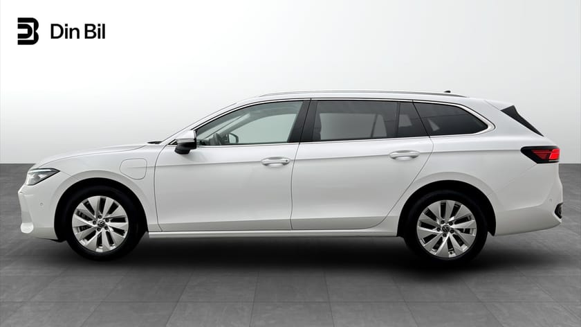 Bild 2 av Volkswagen Passat Variant eHybrid Business DSG Drag/P-värmare