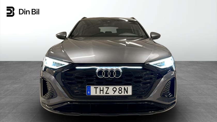 Bild 4 av Audi Q8 55 e-tron quattro 408HK S-line Selection | Pano I 360°