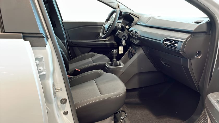 Bild 3 av Dacia Sandero ESSENTIAL TCE 100 // Privatleasing fr. 1990kr/mån