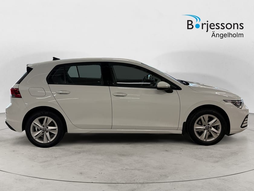 Bild 2 av Volkswagen Golf 1.0 eTSI 110 HK DSG