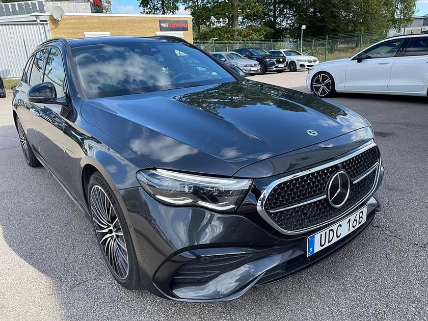 Bild 2 av Mercedes-Benz E 300 de 4MATIC T