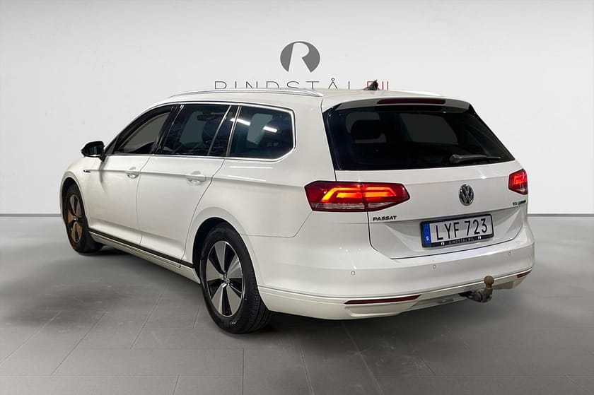 Bild 5 av Volkswagen Passat Sportscombi SC 1.6 TDI 120 HK DRAG D-VÄRM PDC 0.33L/MIL 1103KR/ÅR