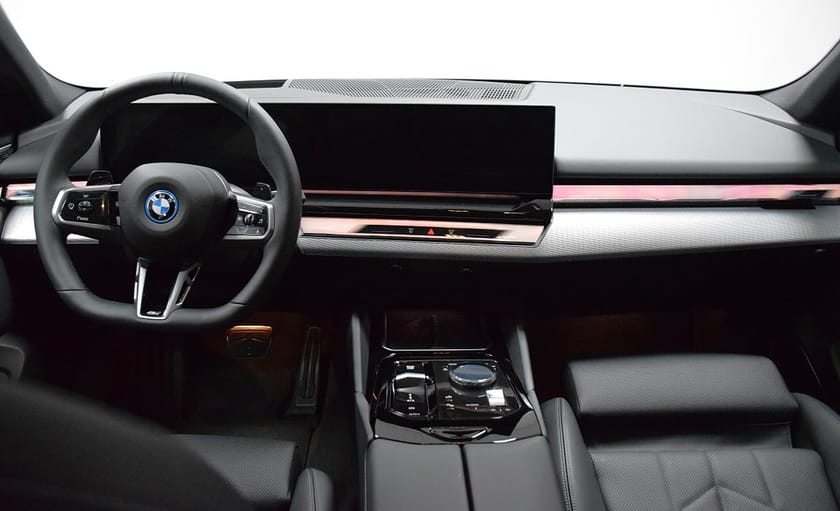 Bild 3 av BMW 550e xDrive Sedan