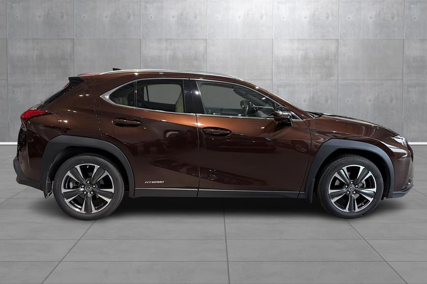 Bilde 4 av Lexus UX 250h E-Four UX250h AWD Luxury
