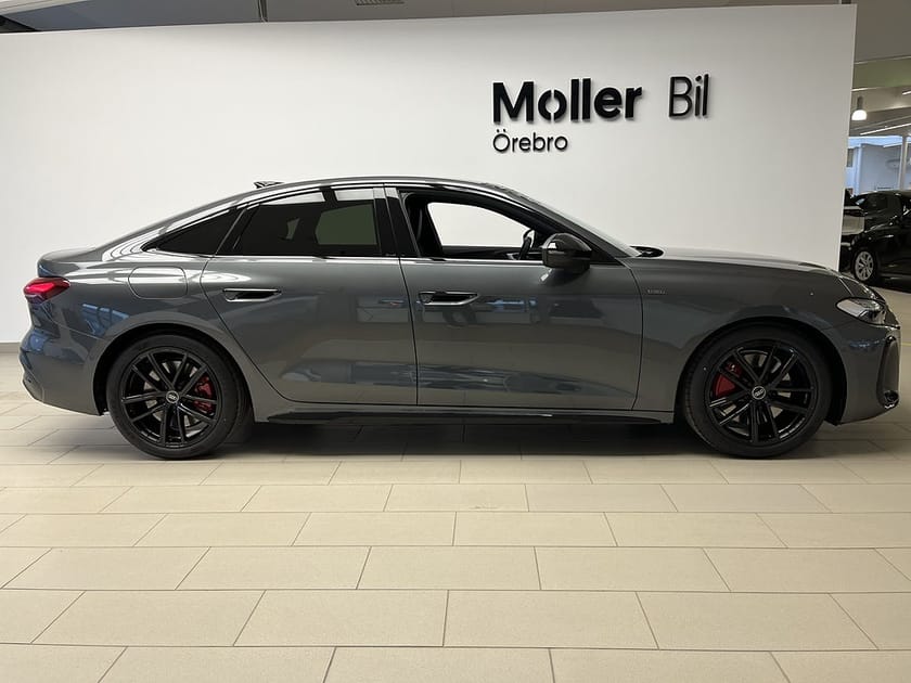 Bild 4 av Audi A5 Sedan e-hybrid quattro S Tronic S Line 367hk Tech Plus