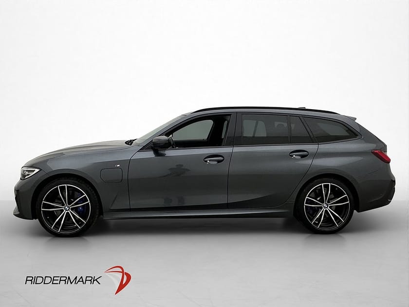 Bild 4 av BMW 330e xDrive Touring 292hk M Sport Drag CarPlay Kamera Delskinn