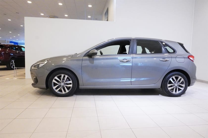 Bild 4 av Hyundai i30 1,0 T-GDi Trend 120hk, Bluetooth, Rattvärme, Keyless
