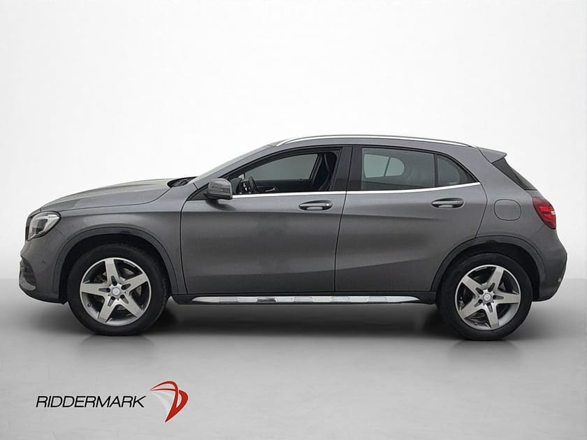 Bild 5 av Mercedes-Benz GLA 220 d 4MATIC 4M AMG Kamera Navi Halvskinn Drag