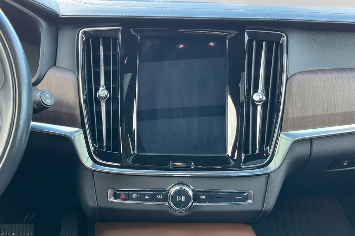 Volvo V90 Cross Country