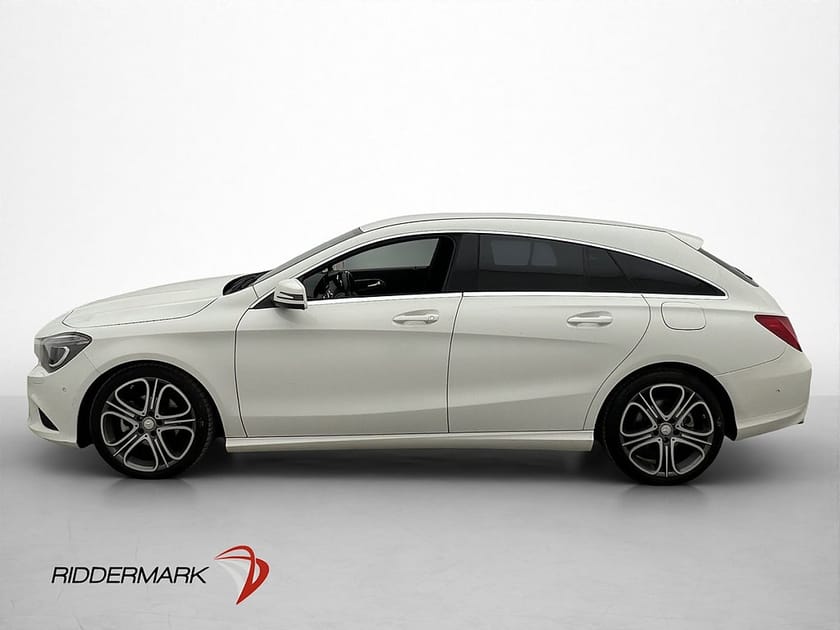 Bild 4 av Mercedes-Benz CLA 220 d 4MATIC Shooting Brake 4M SB B-Kamera D-Värm Halvskinn