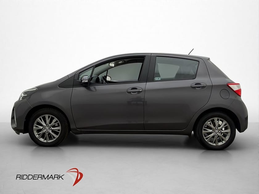 Bild 4 av Toyota Yaris 1.5 VVT-iE 111hk Active Backkamera Farthållare