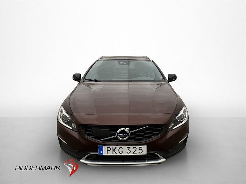 Bild 2 av Volvo V60 Cross Country D4 AWD Classic Plus Skinn Drag Värm