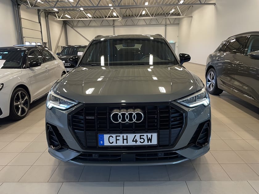 Bild 2 av Audi Q3 45 TFSI quattro 230 HK S TRONIC S LINE