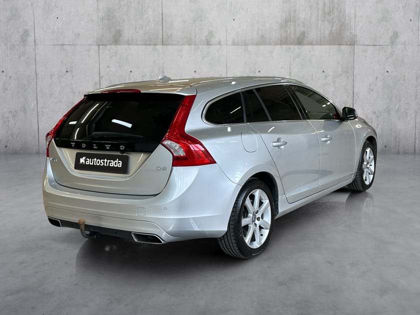 Bilde 5 av Volvo V60 D2 Summum|H.Feste|R.Kamera|Skinn