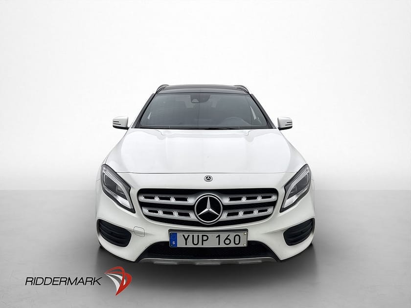 Bild 2 av Mercedes-Benz GLA 200 d AMG Pano Kamera Skinn/Alcantara