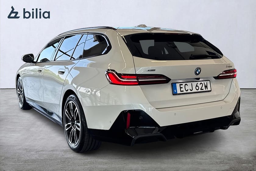 Bild 2 av BMW 530e xDrive Touring Steptronic M Sport Euro 6