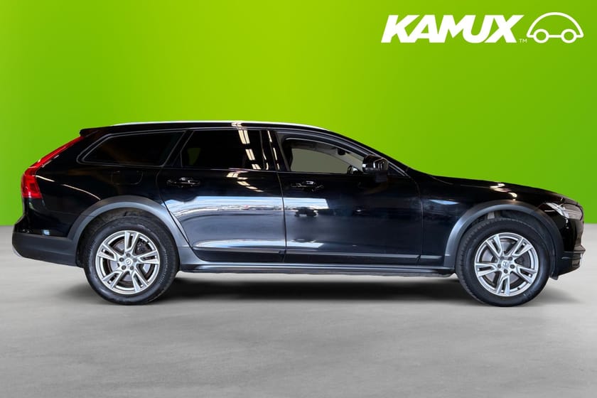 Bild 2 av Volvo V90 Cross Country D4 AWD 190hk Kamrem-Bytt Drag D-Värm