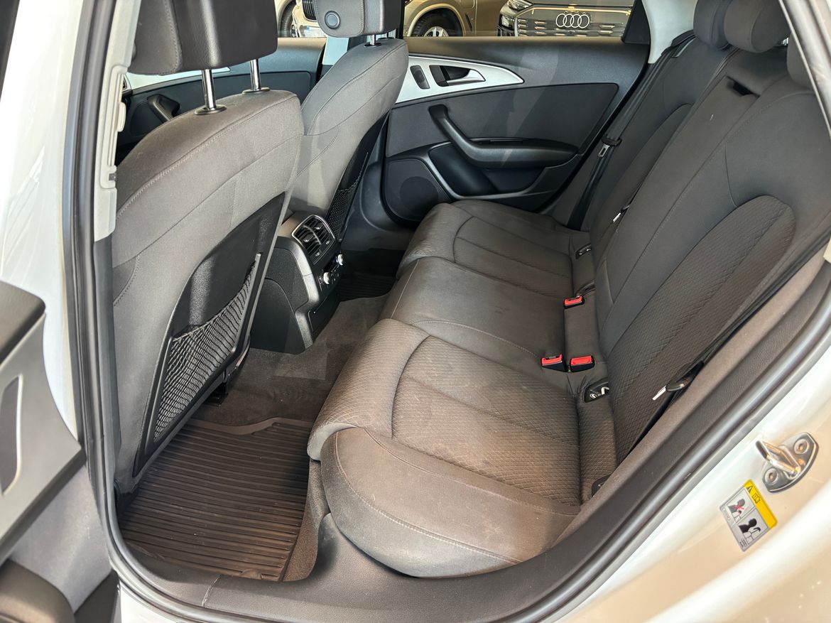 Audi A6 2012 - miniatyr 6