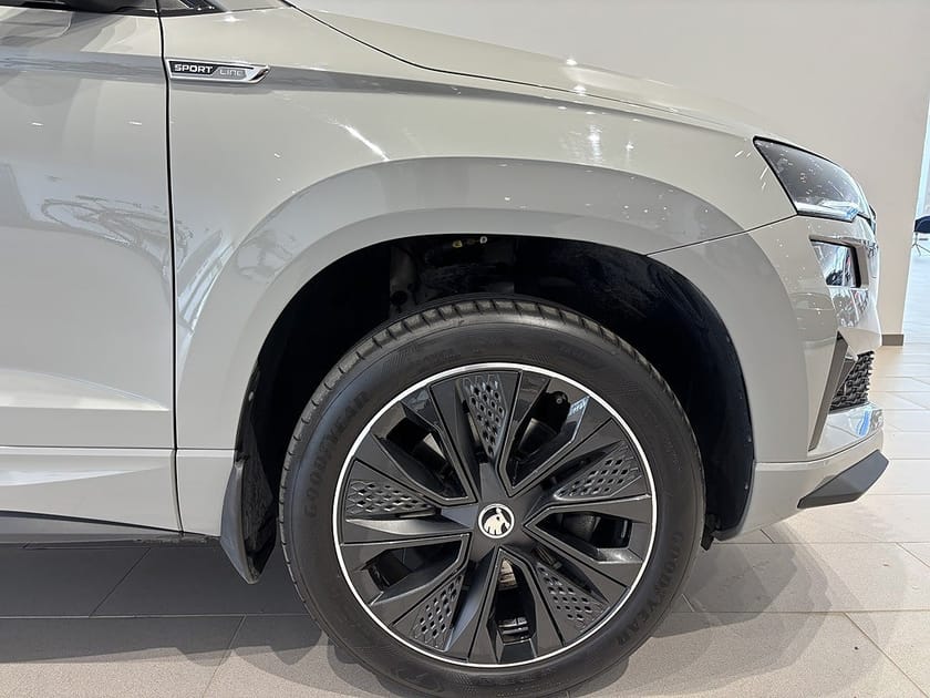 Bild 3 av Škoda Karoq Skoda SPORTLINE 1,5 TSI 150 HK 7 VXL DSG