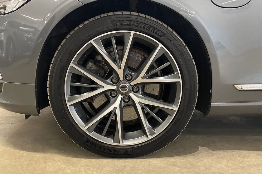 Bild 5 av Volvo V90 T8 AWD Inscription 360-kamera / Head-Up / Dragkrok