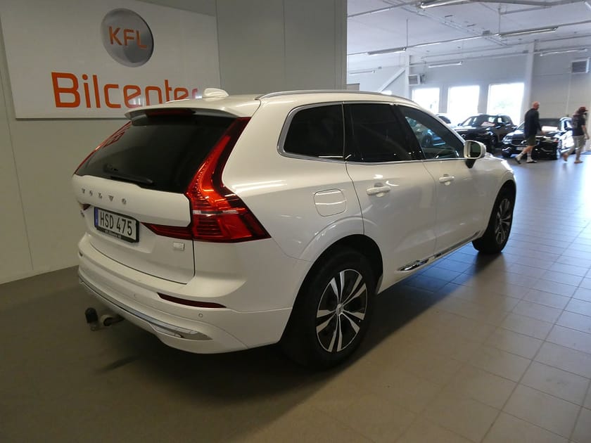 Bild 4 av Volvo XC60 Recharge T6 AWD LongRange Pano-Drag-Värmare-Kamera-Navi