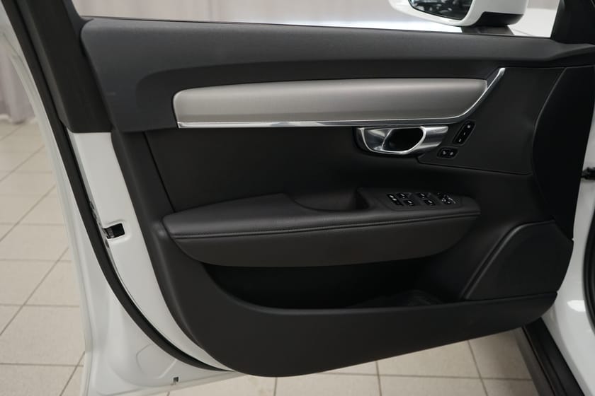 Bild 5 av Volvo V90 Cross Country D4 AWD Advanced Edt | Drag | Förarstol elmanövrerad |