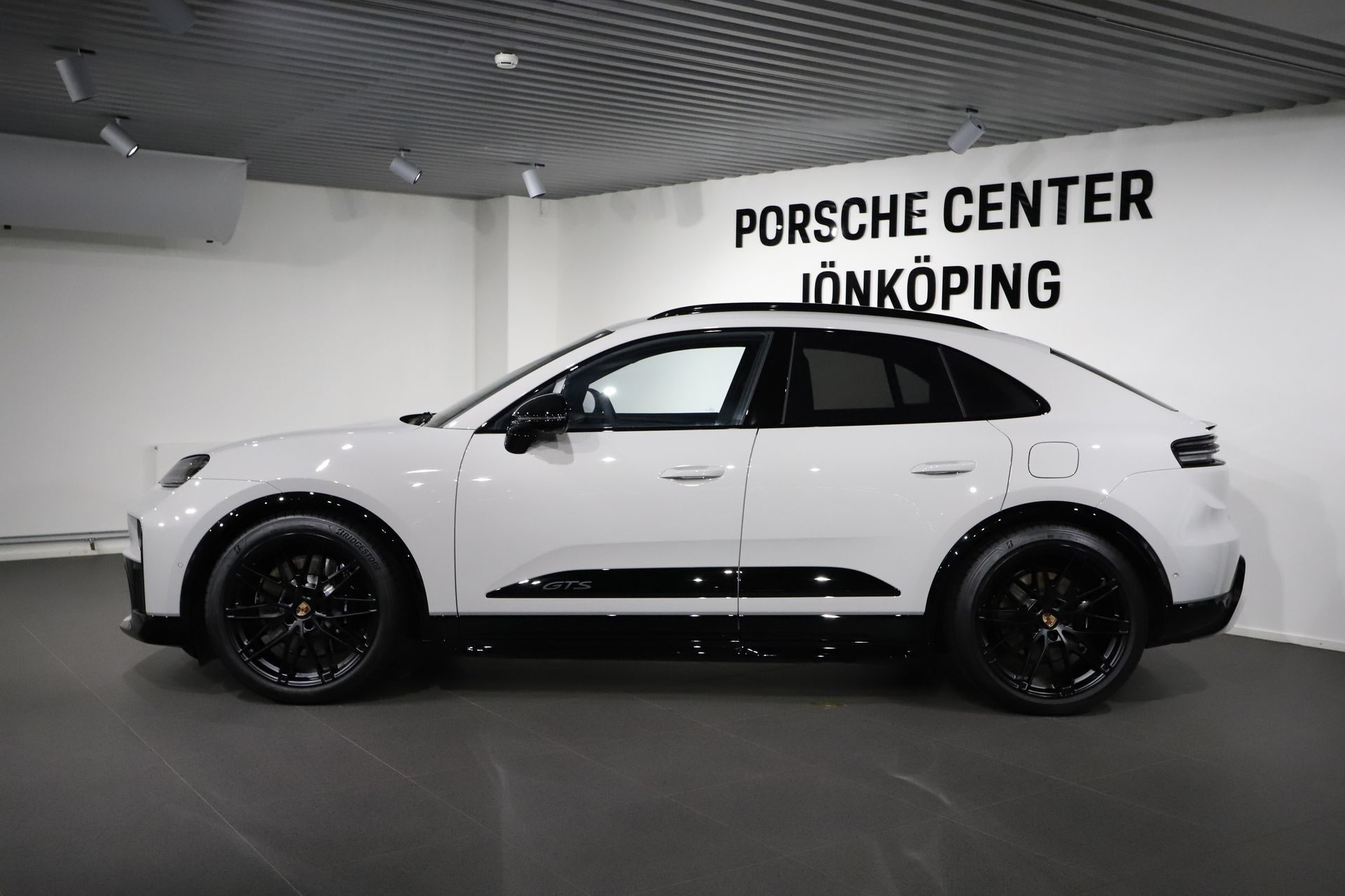 Porsche Macan GTS 2026, bild 2/10