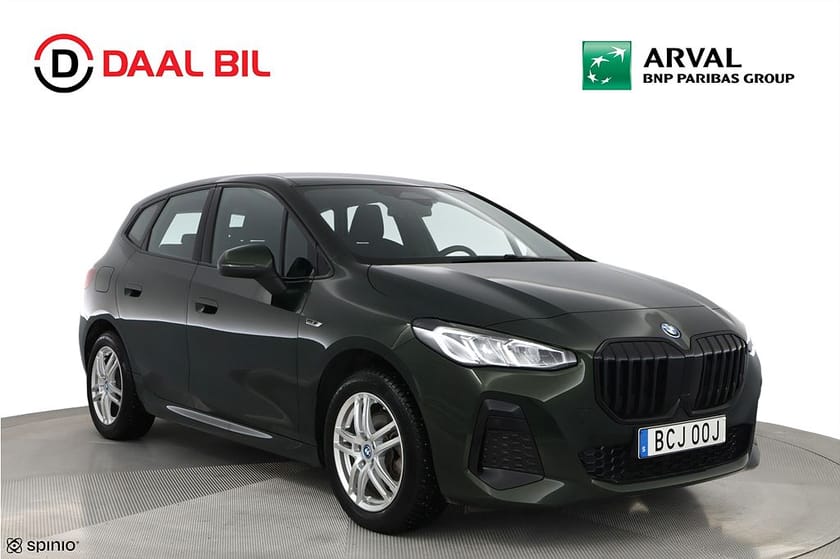 Bild 4 av BMW 225e xDrive Active Tourer 16,3kWh 245HK M-SPORT B-KAMERA NAVI VÄRM