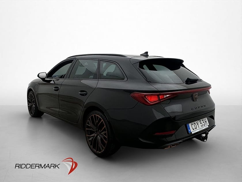 Bild 4 av CUPRA Leon Sportstourer e-Hybrid 245hk Dragkrok Kamera