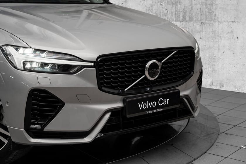 Bilde 3 av Volvo XC60 T6 AWD Plug In Hybrid Ultra Dark 350Hk. Topputstyrt!