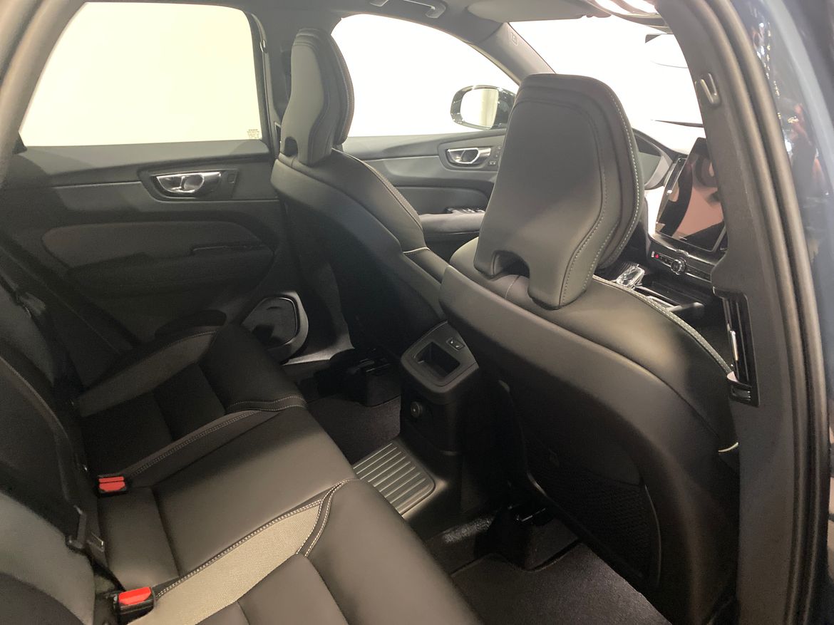 Bild 3 av 6 på bilen