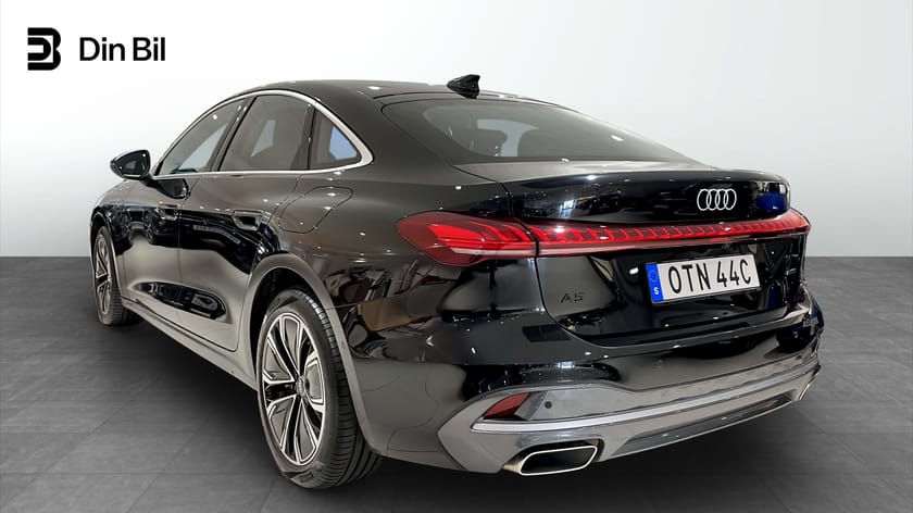 Bild 3 av Audi A5 Sedan e-hybrid quattro S tronic 299 hk