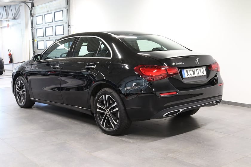 Bild 4 av Mercedes-Benz A 250 e Sedan Automat Advanced Plus Plug-in Hybrid, Krok