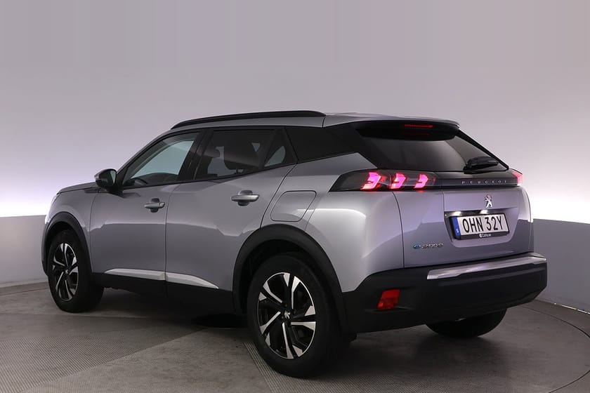 Bild 4 av Peugeot e-2008 Allure pack Kamera Carplay Tonade Rutor