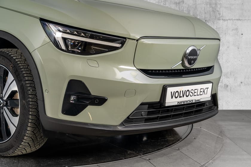 Bilde 2 av Volvo C40 Recharge Twin motor 408 hk Pro. Krok/Pixel lys/360/Soltak/Induktiv lader