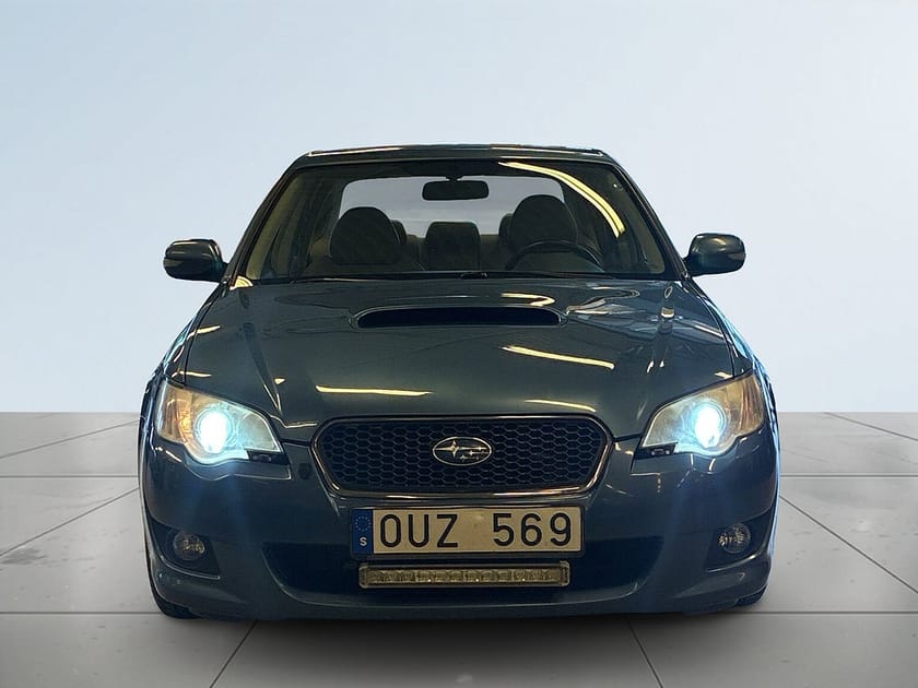 Bild 2 av Subaru Legacy 2.0 4WD/Drag/S&V-Däck/Panoramatak/MoK/Kamkedja