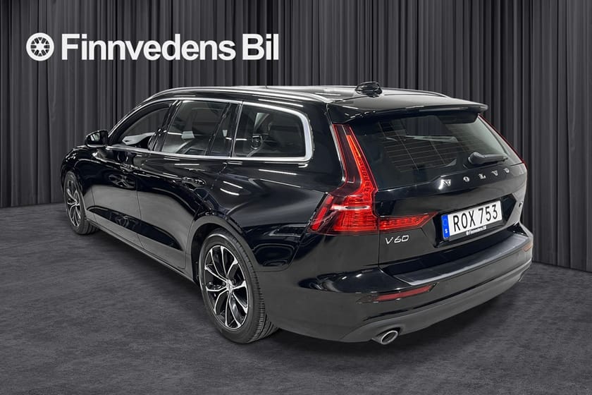 Bild 2 av Volvo V60 D4 MomAdv*NAV/DRAG/KAMERA/S&V-HJUL*