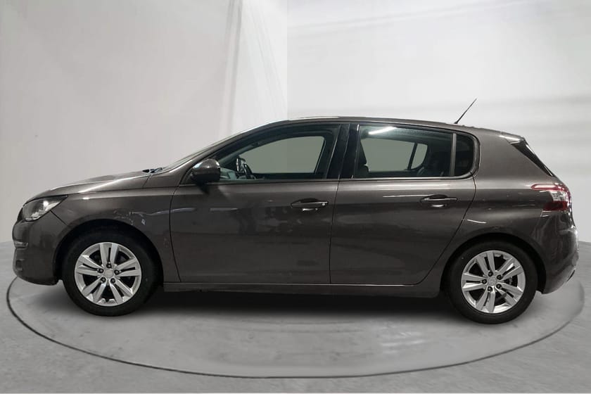 Bild 2 av Peugeot 308 PureTech 5dr (110hk) Active Drag Motorvärmare