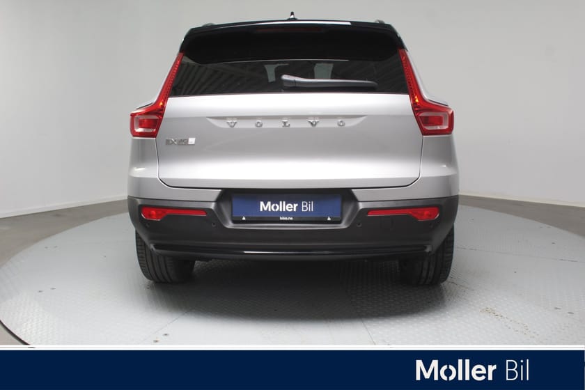 Bilde 4 av Volvo EX40 Twin 442hk Performance AWD Plus Black Edition