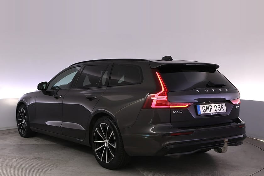 Bild 4 av Volvo V60 Recharge T6 AWD Plus Dark Drag HK 360 Elstol
