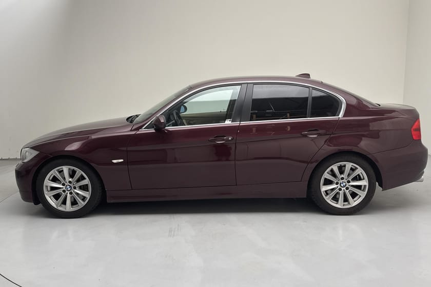Bild 2 av BMW 330d Sedan 330 Sedan, E90 (231hk) Comfort GPS